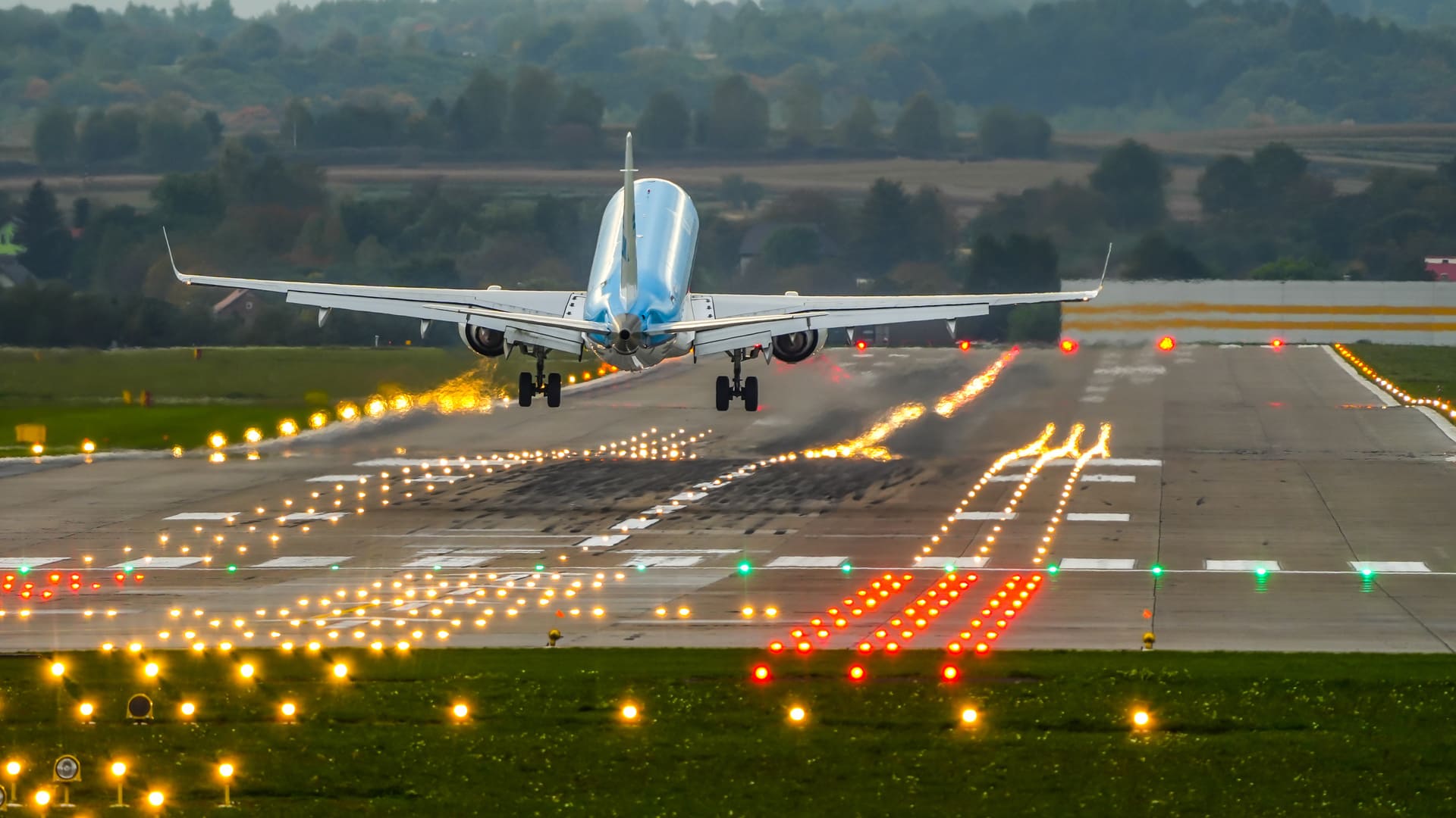 Aeronave aterrizando.