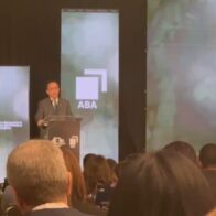 Valdez Albizu destaca solidez del sistema financiero y aboga por mayor inclusión de mujeres emprendedoras