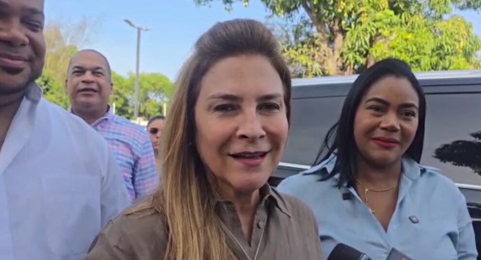 Carolina reconoce a dominicanas como "luchadoras y amorosas" en el marco del Día de la Madres