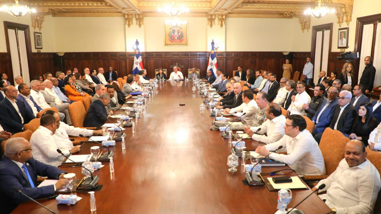 Presidente Abinader da inicio al Consejo de Gobierno en el Palacio Nacional
