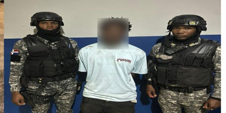 PN apresa a cuatro hombres por porte ilegal de armas de fuego en operativos realizados en Bahoruco y La Vega 3 | Noticias de hoy en República Dominicana PN apresa a cuatro hombres por porte ilegal de armas de fuego en operativos realizados en Bahoruco y La Vega