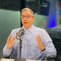 Rodolfo Santos afirma que trabajar con mujeres es mas efectivo en la política: “Hay muchos princesos políticos”
