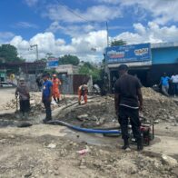 Ayuntamiento de Los Alcarrizos interviene calle Duarte para resolver deterioro