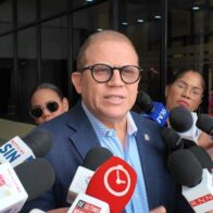 Rafael Castillo pide que Faride comparezca ante el Congreso