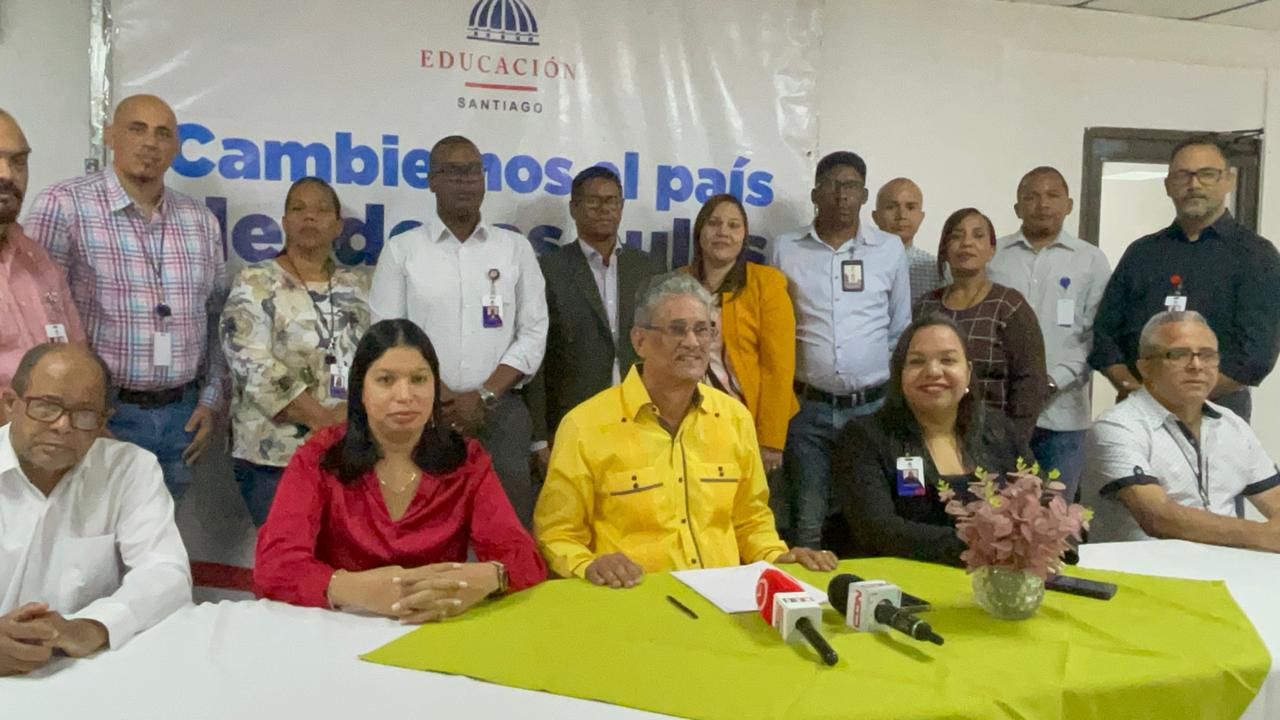 Edesur y cooperativas de Larimar llegan a acuerdo para restablecer el servicio de electricidad en la zona minera