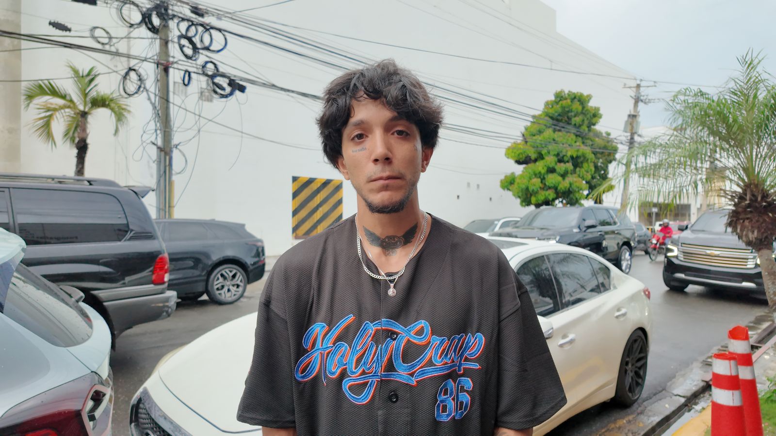 Joven denuncia precariedades en el Darío Contreras tras retraso para realizarle cirugía a su hermana