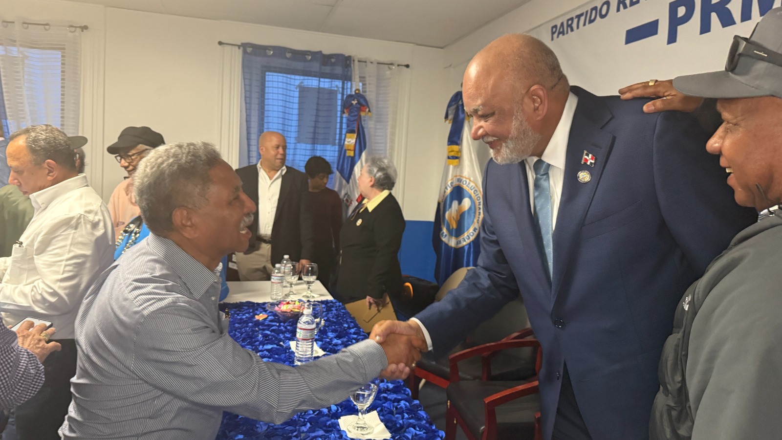 Roberto Fulcar lidera exitosa jornada política en la zona triestatal de EE.UU.