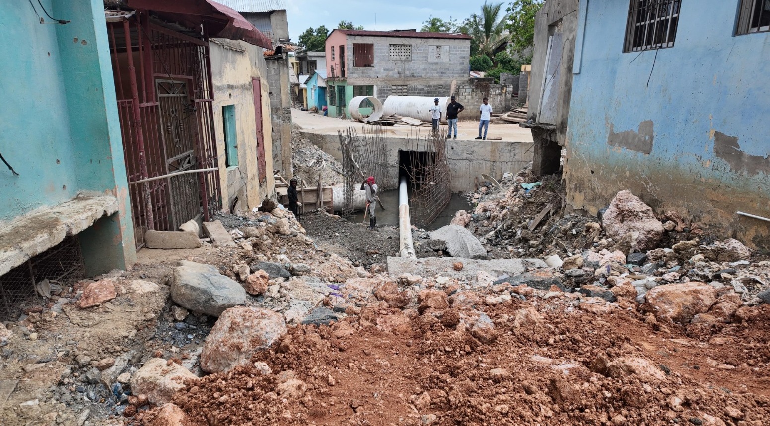 En Los Girasoles denuncian lentitud en construcción de la cañada y continúan afectados por inundaciones