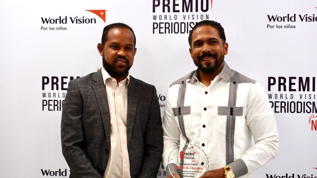 Periodista de De Último Minuto gana premio WORLD VISION. Dalton Herrera gana premio World Vision