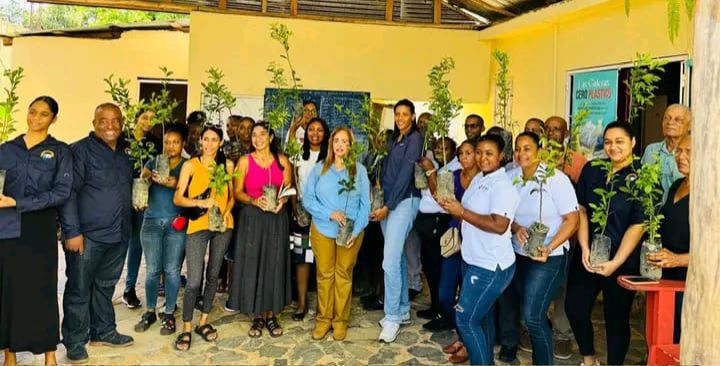 Las Galeras impulsa la agricultura desde casa con el programa “Siembra Tu Patio"