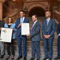 Director del 911 recibe reconocimiento en EE. UU. por liderazgo en emergencias