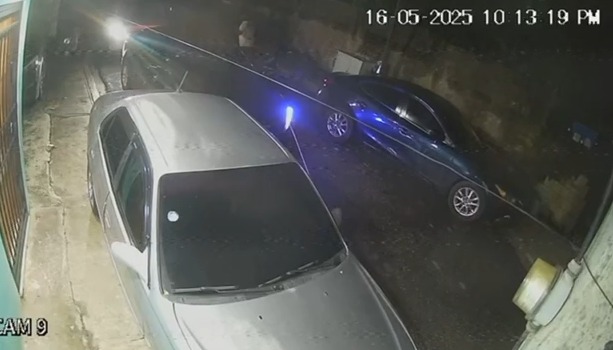 En Los Alcarrizos intentan despojar a taxista de InDrive de su vehículo