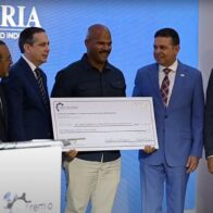 Jack Mateo recibe el Premio al Emprendedor Industrial por su innovador proyecto de Inteligencia Artificial