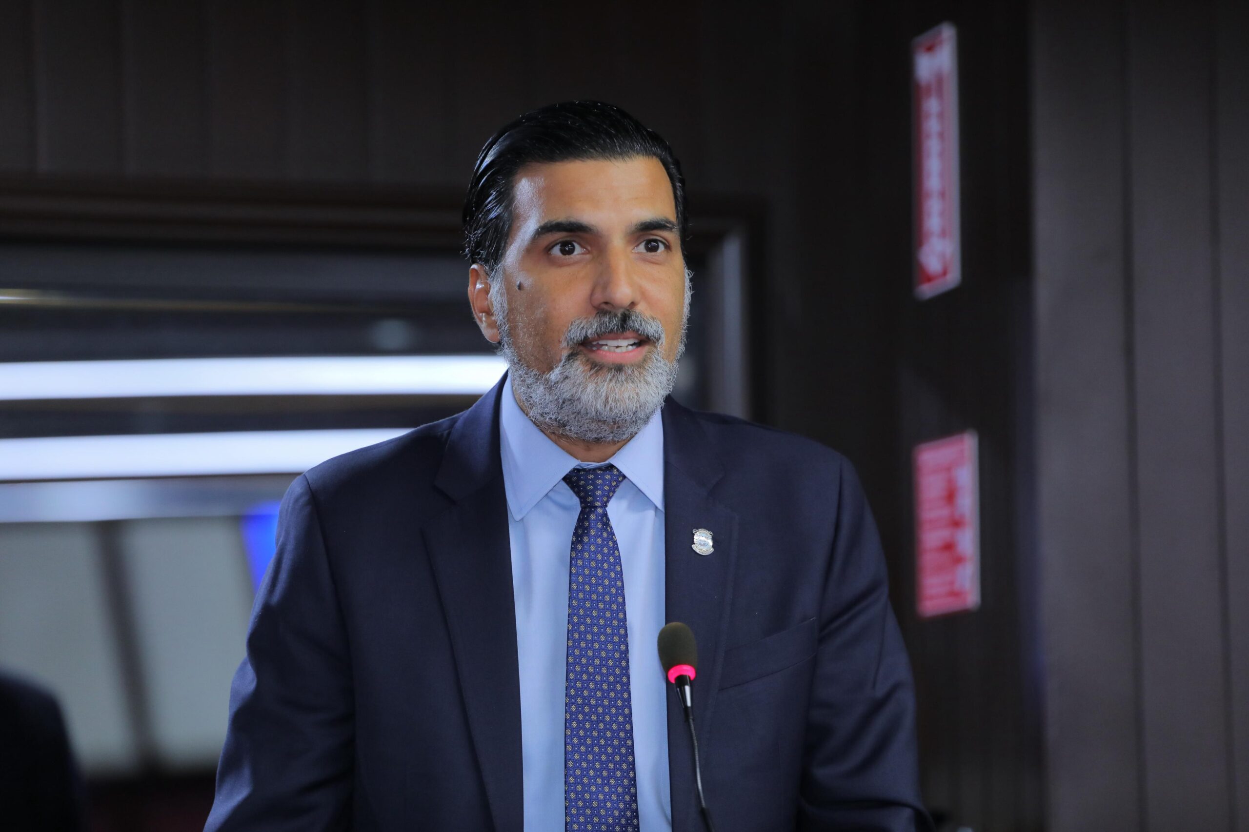 Diputado Juan José Rojas exhorta al presidente a garantizar cumplimiento del 5 % de inclusión laboral para personas con discapacidad en el Estado