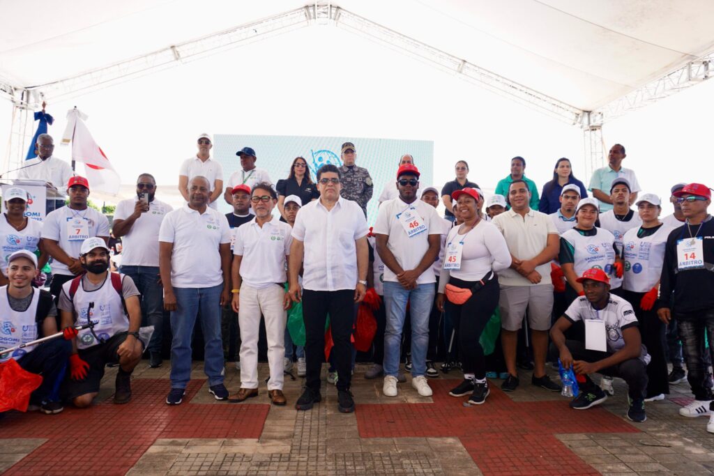 La JICA de Japón y Ayuntamiento de SDE celebran SPOGOMI-RD: competencia de reciclaje
