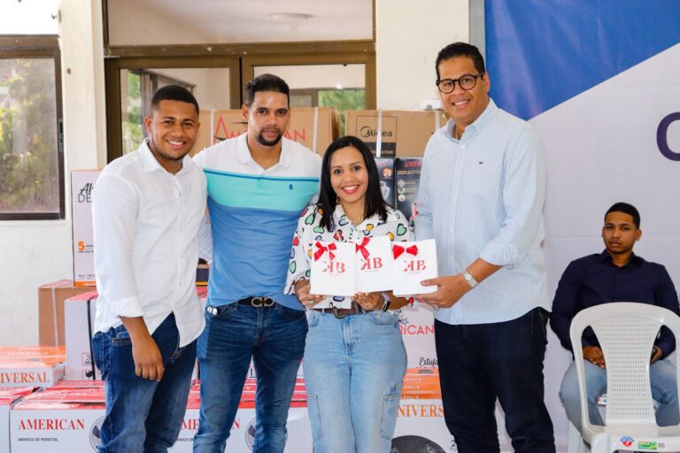 Juventud de Carolina Mejía celebra emotivo encuentro con motivo del Día de las Madres