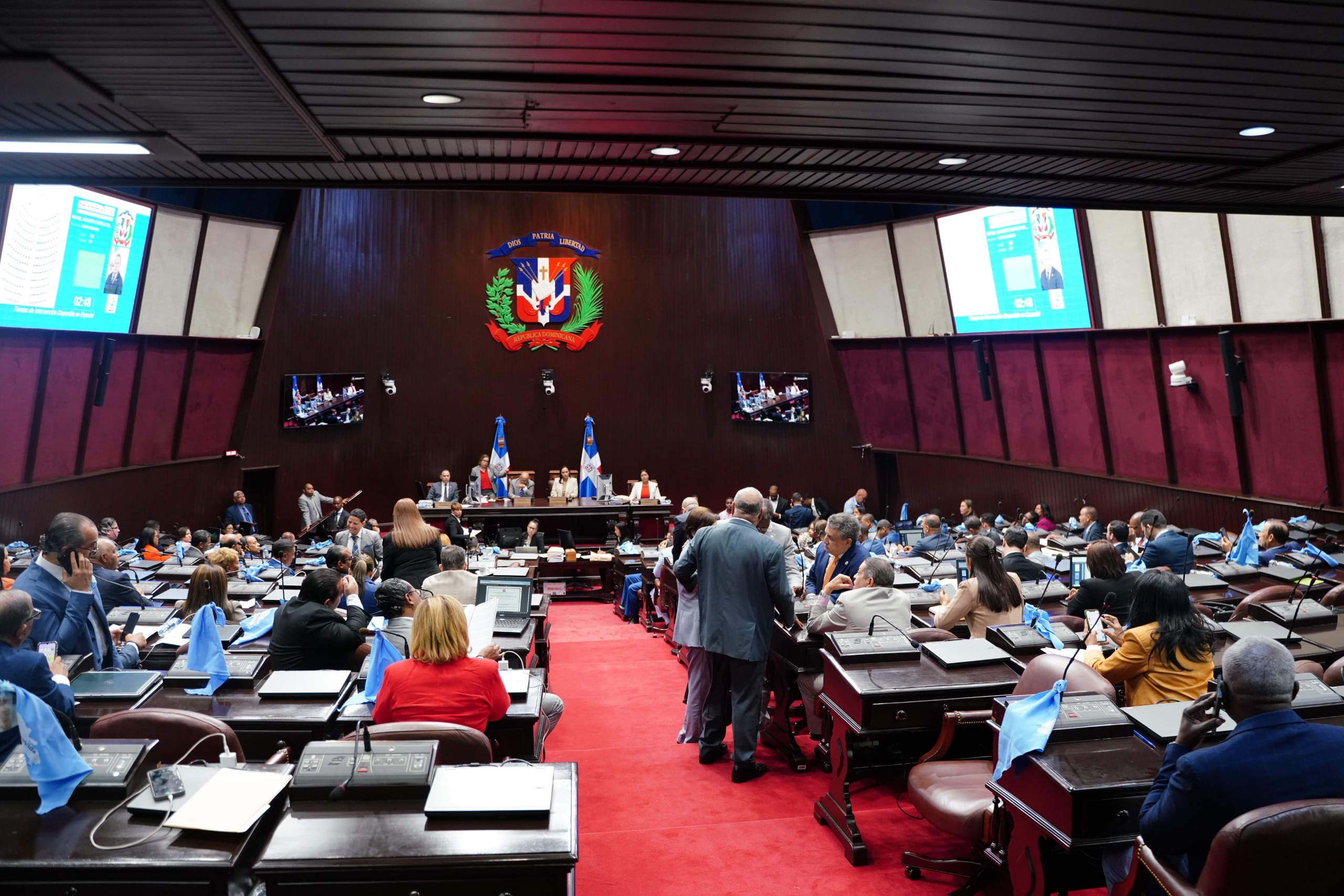 Diputados buscan cambiar distribución de los fondos de los ayuntamientos