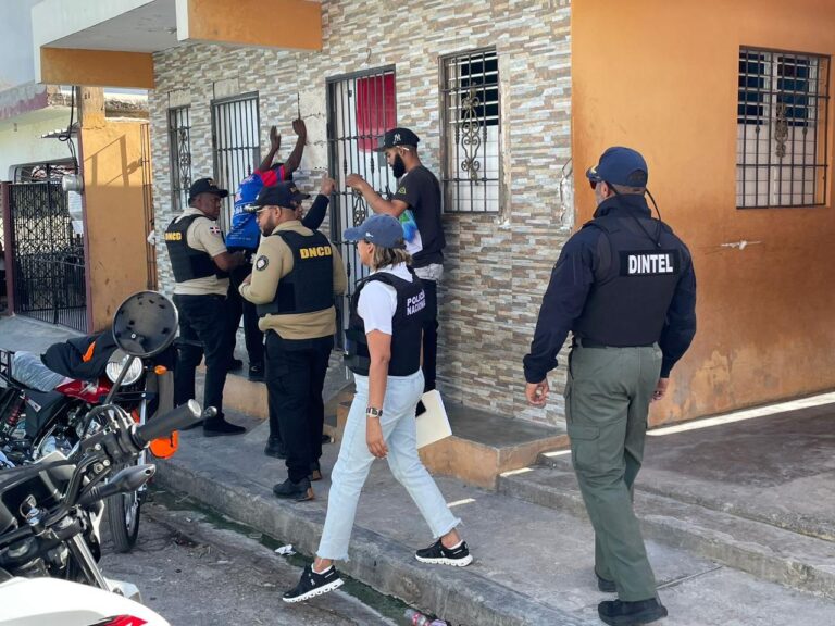 Duro golpe al microtráfico en Higüey: seis detenidos y múltiples incautaciones en operativo conjunto