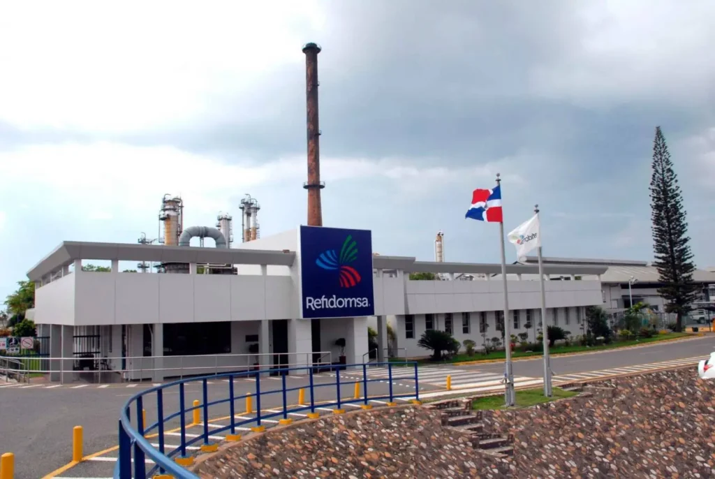 Edificio de oficinas de la Refinería Dominicana de Petróleo (Refidomsa)