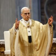 El papa a nuevos ordenados: "Juntos reconstruiremos la credibilidad de una iglesia herida"