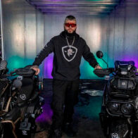Farruko presenta su propia línea de motocicletas
