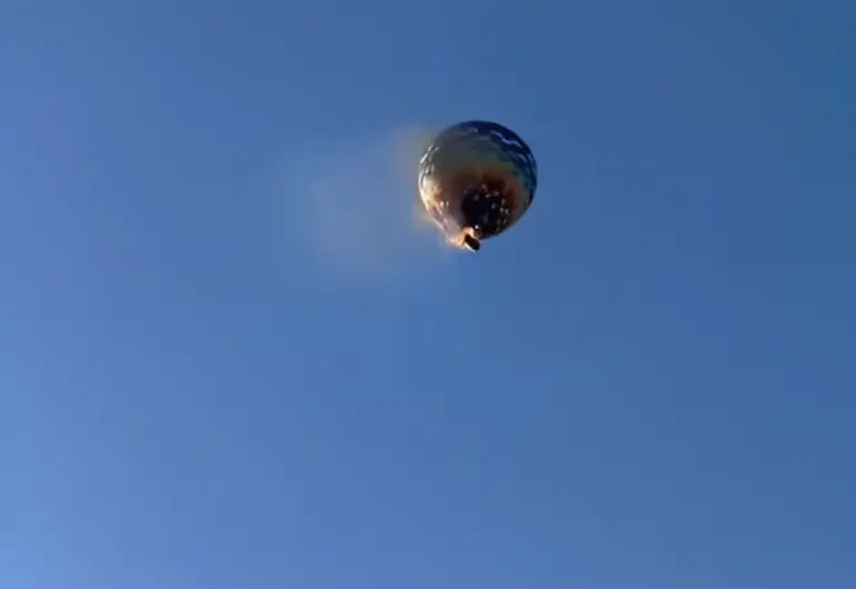 Al menos ocho muertos al caer un globo aerostático con 21 pasajeros a bordo en Brasil