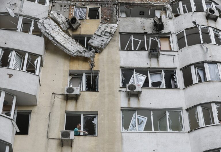 Rusia responde a las últimas operaciones de Kiev con un ataque masivo que deja 4 muertos