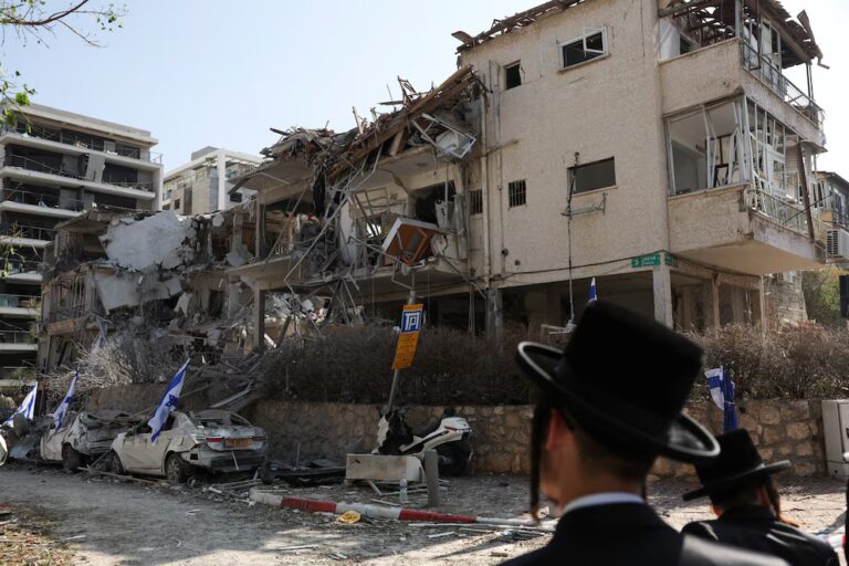 El régimen de Irán lanzó más de 200 misiles contra Israel: al menos tres muertos y más de 80 heridos