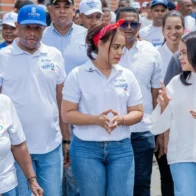 Betty Gerónimo y Energía y Minas entregan 300 luminarias en sector Carlos Álvarez