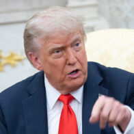 Trump carga contra el "desastre" de Powell frente a la Fed y pide que rebaje los tipos