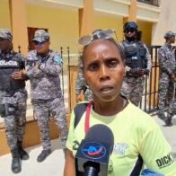 Denuncian bebé de 7 meses muere tras derrumbe de vivienda durante desalojo en Bayahíbe