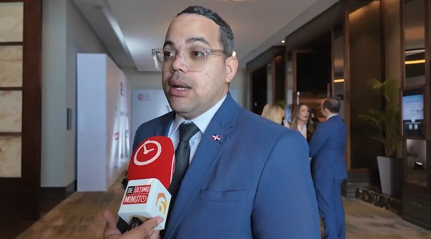Abogado Máximo Miñoso espera "una buena decisión de juicio de fondo" en caso Jet Set