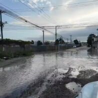 A pesar del cese de lluvias, calles y avenidas en SDO permanecen inundadas