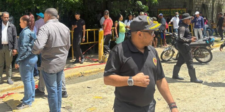 Autoridades peinan zona sin resultados: “No hemos encontrado ninguna pista de la niña”