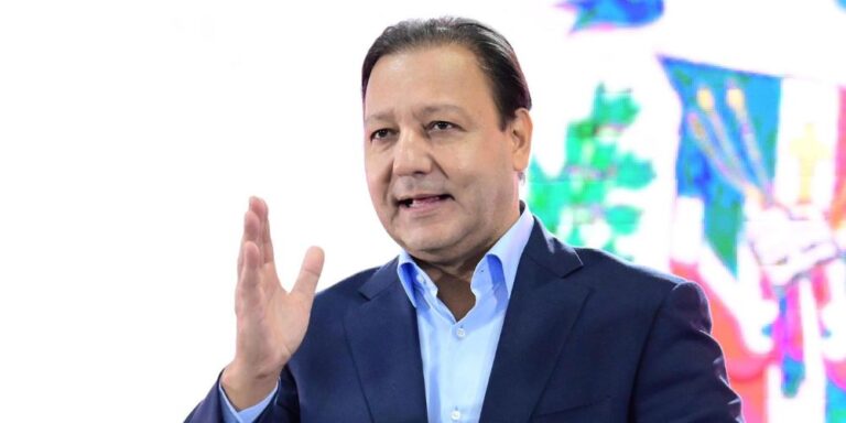 Abel Martínez advierte sobre riesgos de “regularización improvisada” de mano de obra extranjera