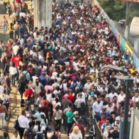 ¿Hasta cuándo? Se repite el caos en estación Mamá Tingó por puerta fuera de servicio