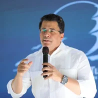 Ministro de Turismo anuncia entrega del nuevo malecón de Haina esta semana