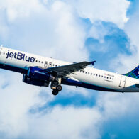 JetBlue anuncia más recortes ante caída en la demanda y dificultades para recuperar rentabilidad