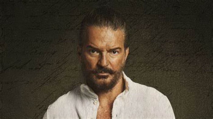 Ricardo Arjona anuncia regreso a los escenarios