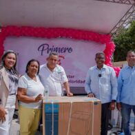 Gobernadora participa en la jornada de inclusión social “Primero Tú Las Madres” en Palmar de Ocoa