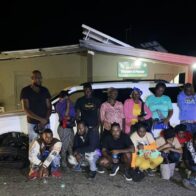 Otra jeepeta fue detenida con 15 haitianos indocumentados en Montecristi