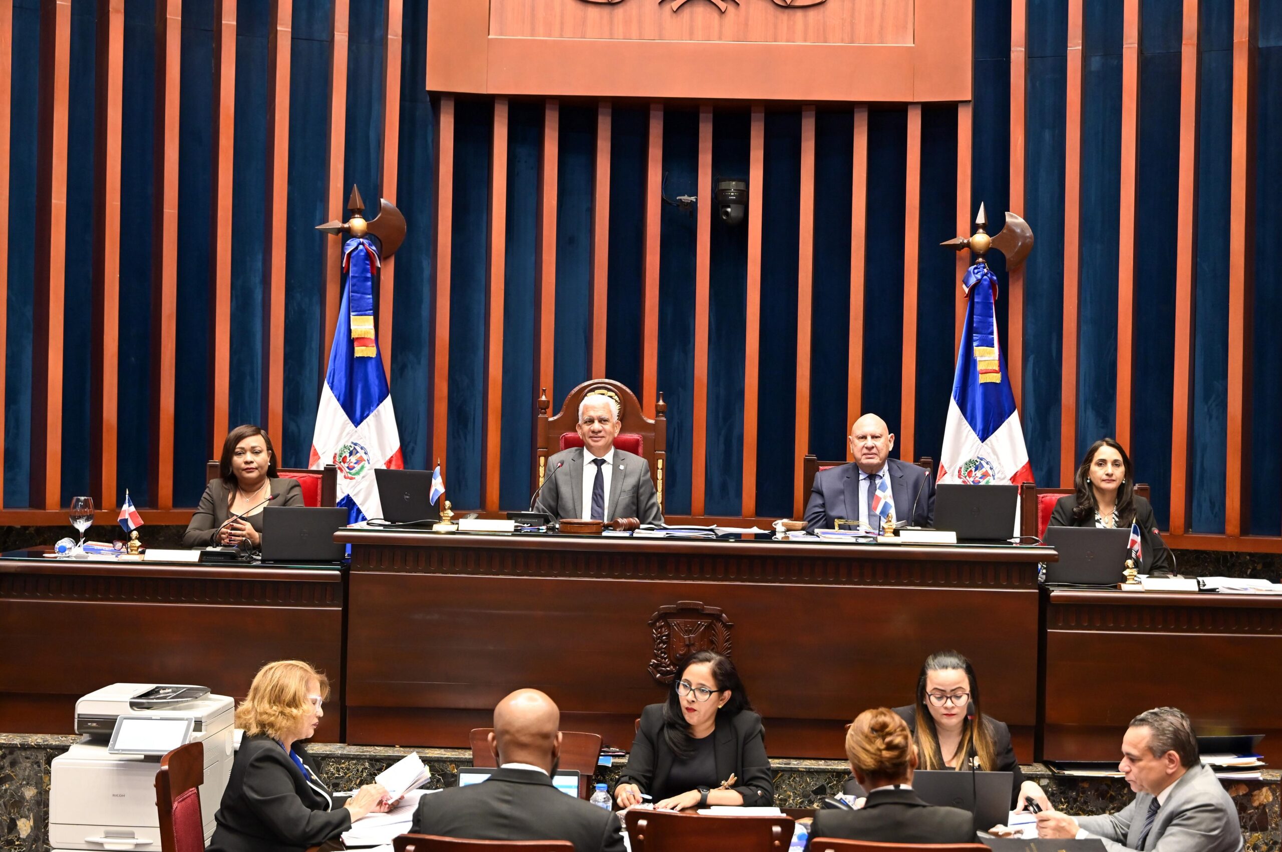 Senado conforma comisión especial para analizar Proyecto de Ley de Aguas