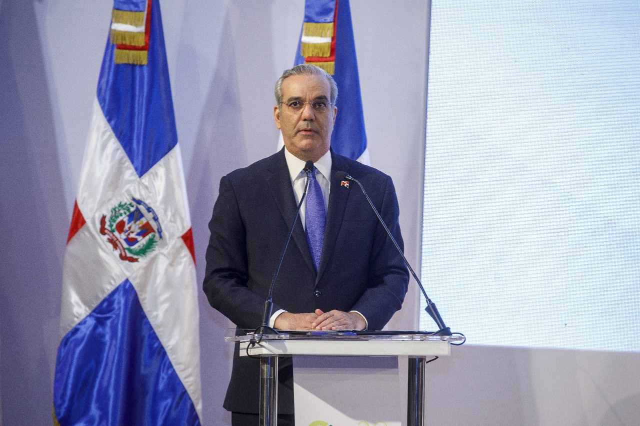 Abinader llama a diálogo nacional ante crisis haitiana en sesión del CES: “Nos reúne un deber que no admite dilación”