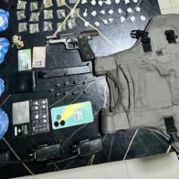 Apresan cuatro personas durante desmantelamiento de un punto de drogas en San José de las Matas
