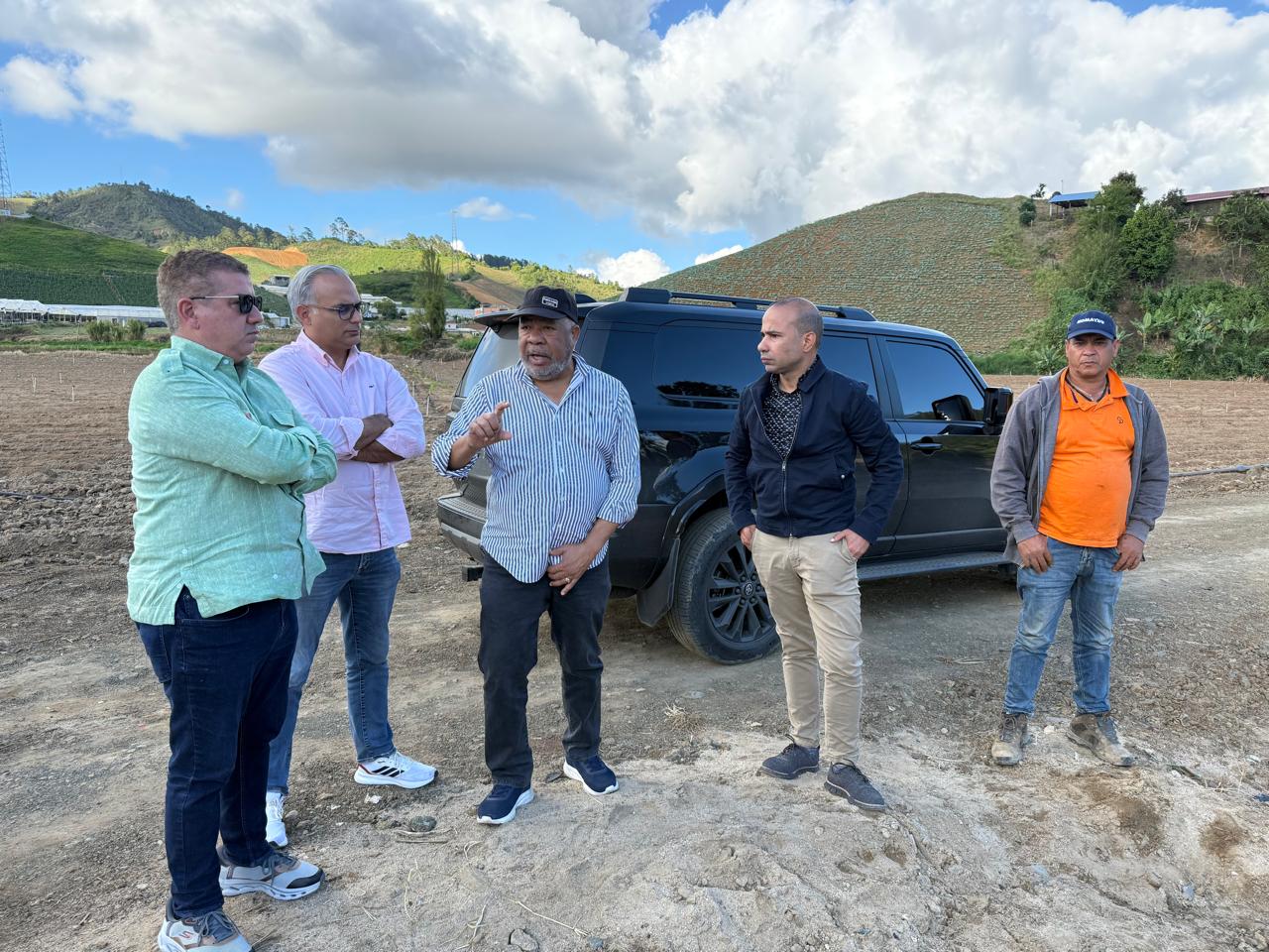 Fuerza del Pueblo presenta informe sobre situación de rio Tireo en Constanza
