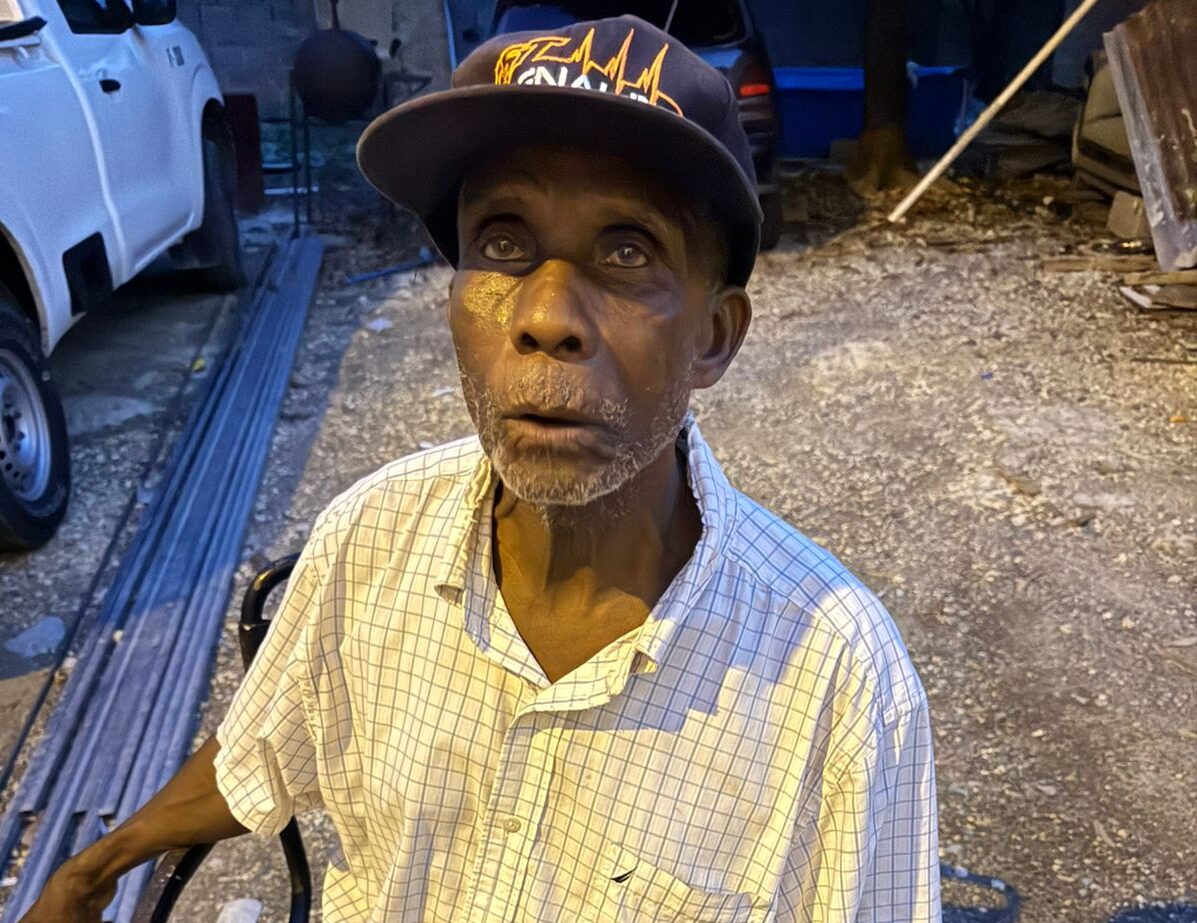 Hombre identificado como Santiago Magallanes fue encontrado desorientado y está bajo custodia policial
