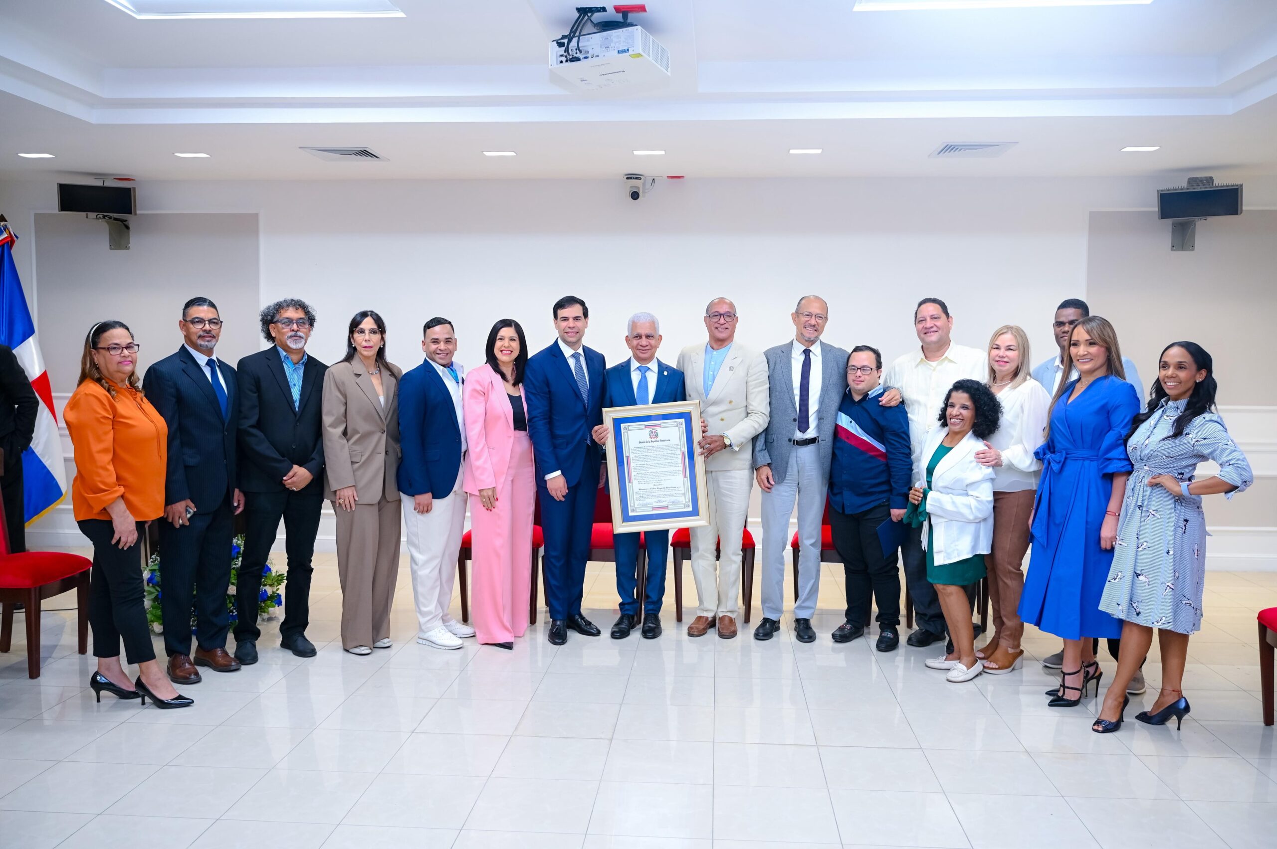 Senado reconoce al Teatro Orquestal Dominicano por su labor en favor del arte inclusivo