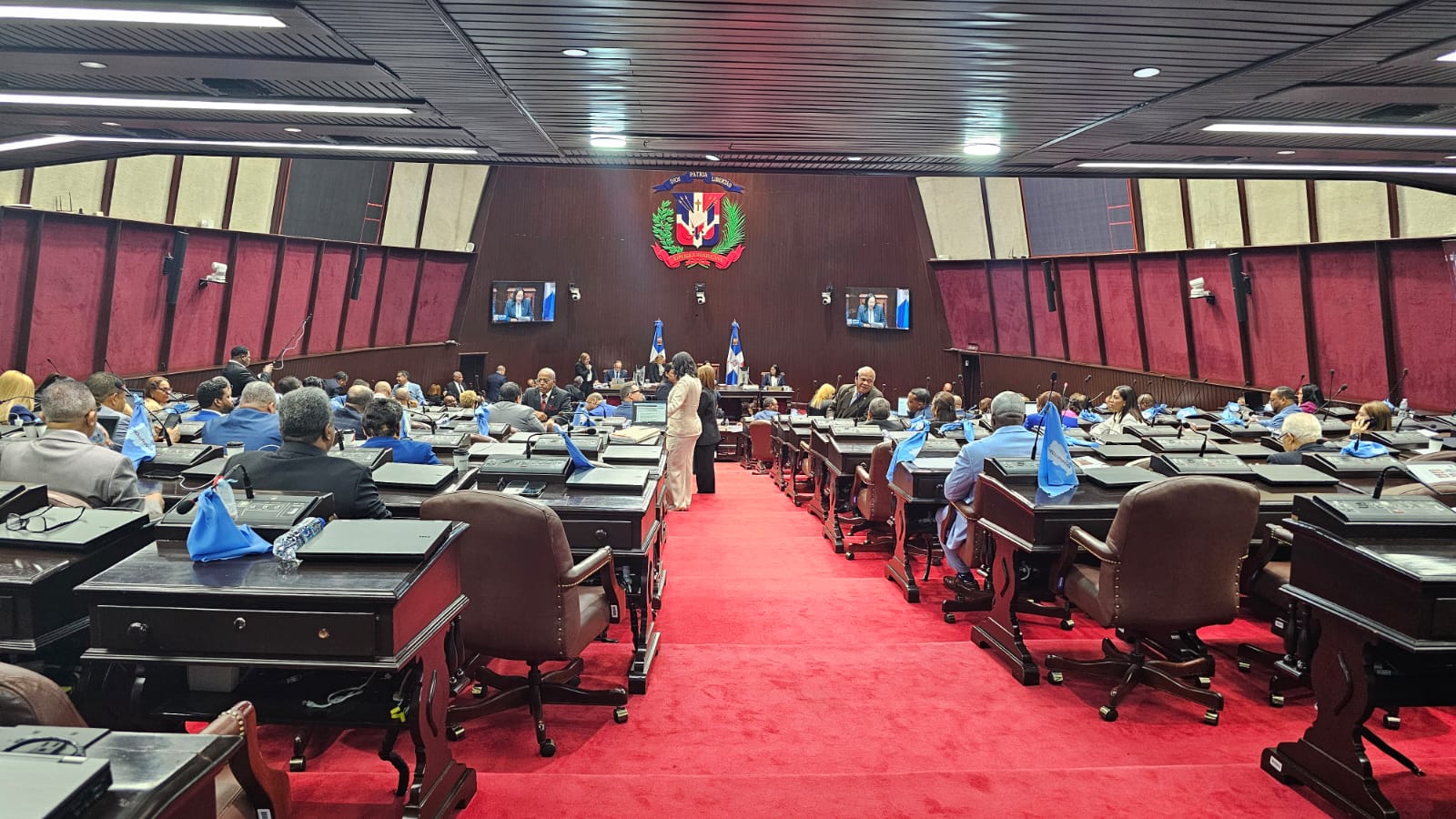Diputados acogen cambios a ley del TSE; pieza vuelve al Palacio para su promulgación