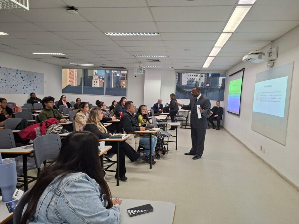 Jurista dominicano brilla en conferencia internacional de derecho en Brasil