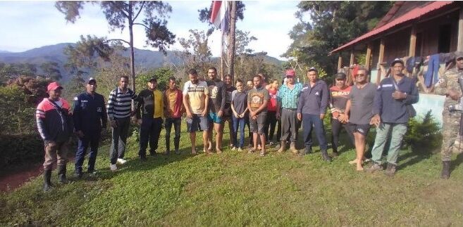 Rescatan jóvenes atrapados en la Presa Sabaneta de San Juan